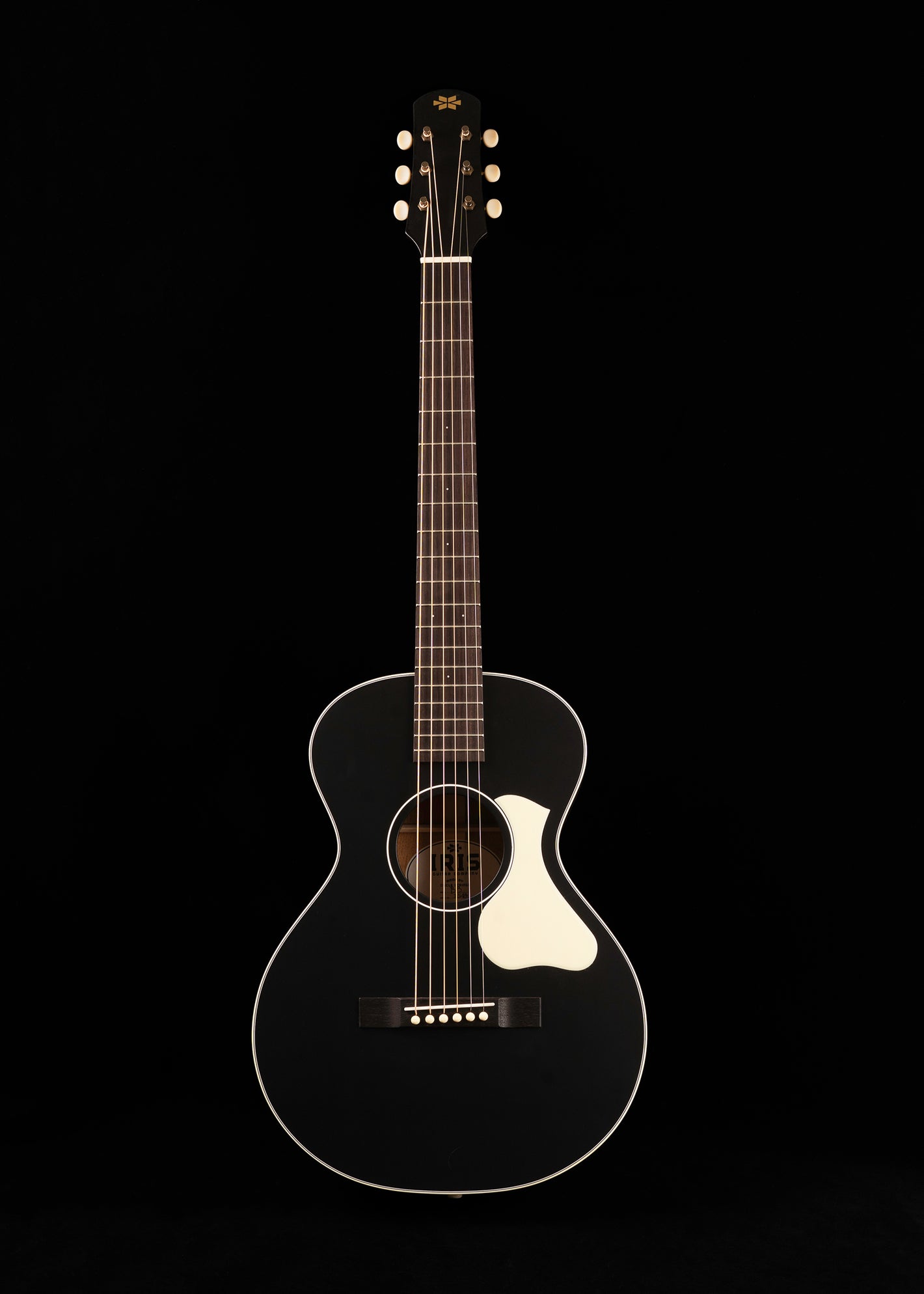 2025 Iris BB Black Top, Adirondack/Mahogany