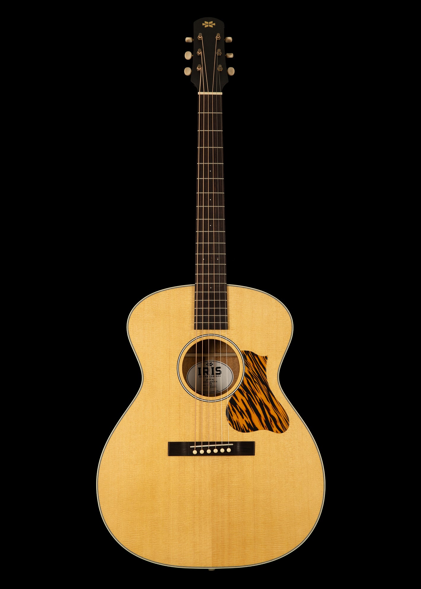 2026 Iris JB Natural, Sitka/Mahogany