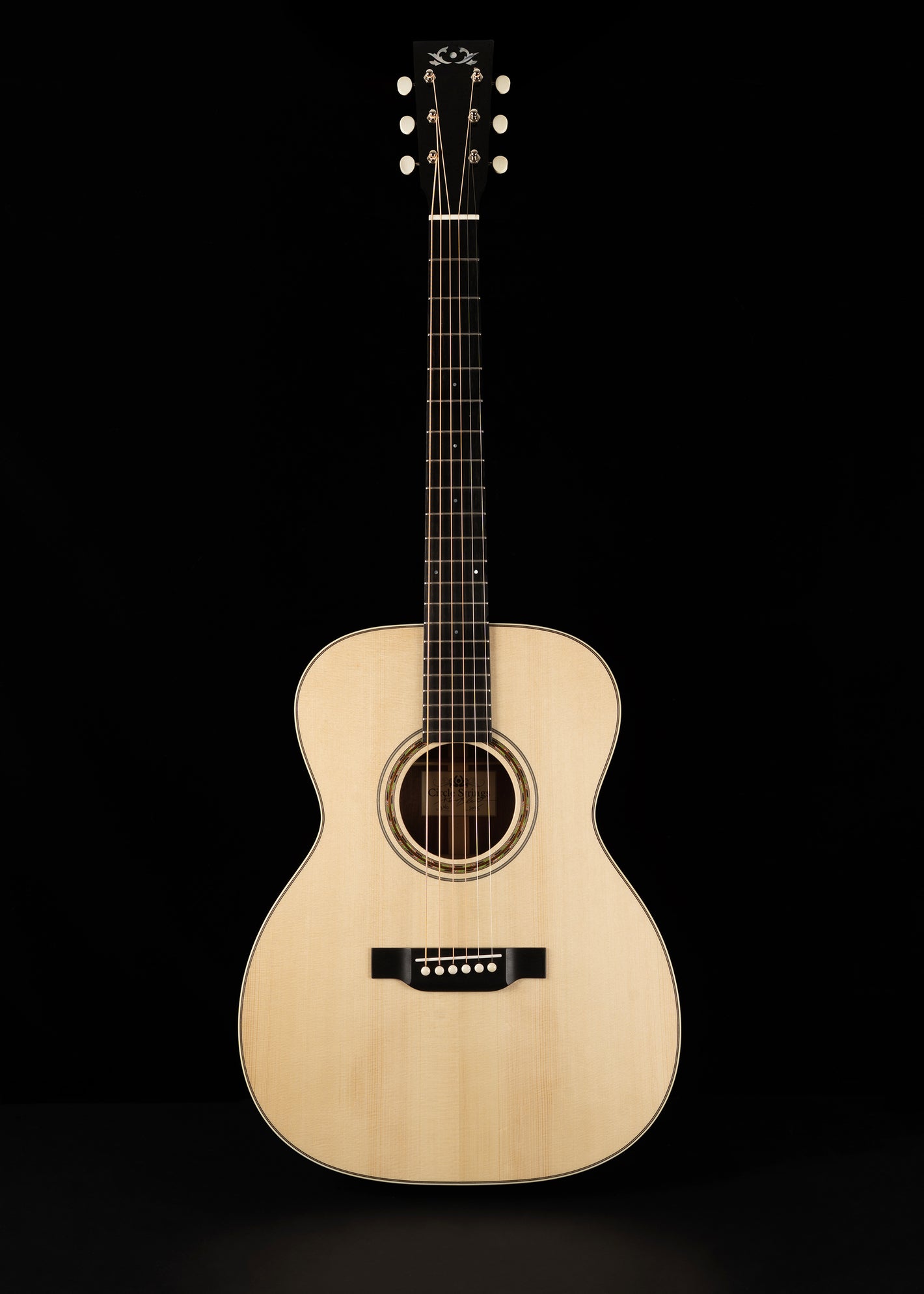 2025 Circle Strings OM, Carpathian Spruce/Granadillo