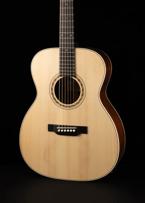 2025 Circle Strings OM, Carpathian Spruce/Granadillo