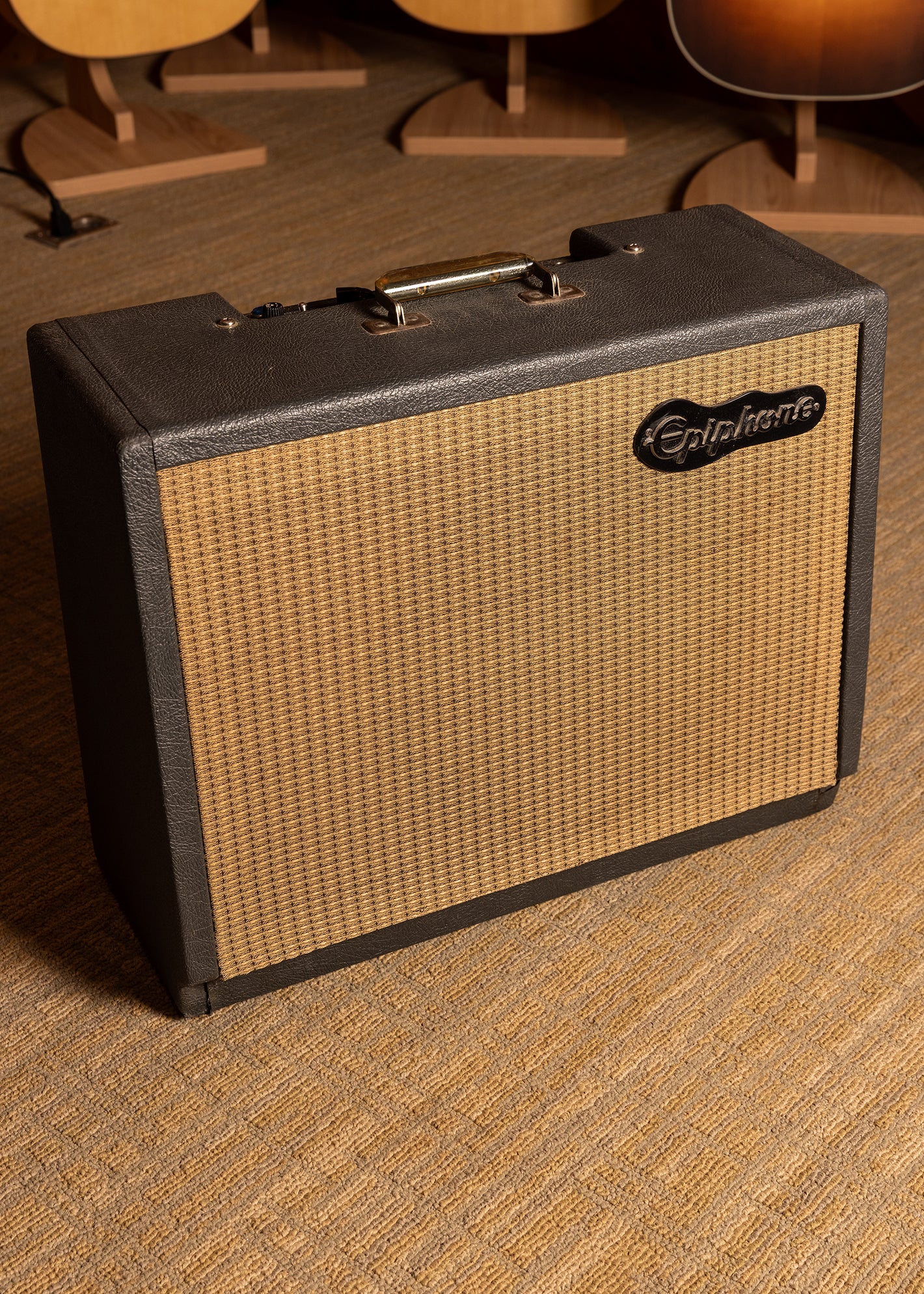 Epiphone EA-35T Devon Tremolo Model Tube Amplifier