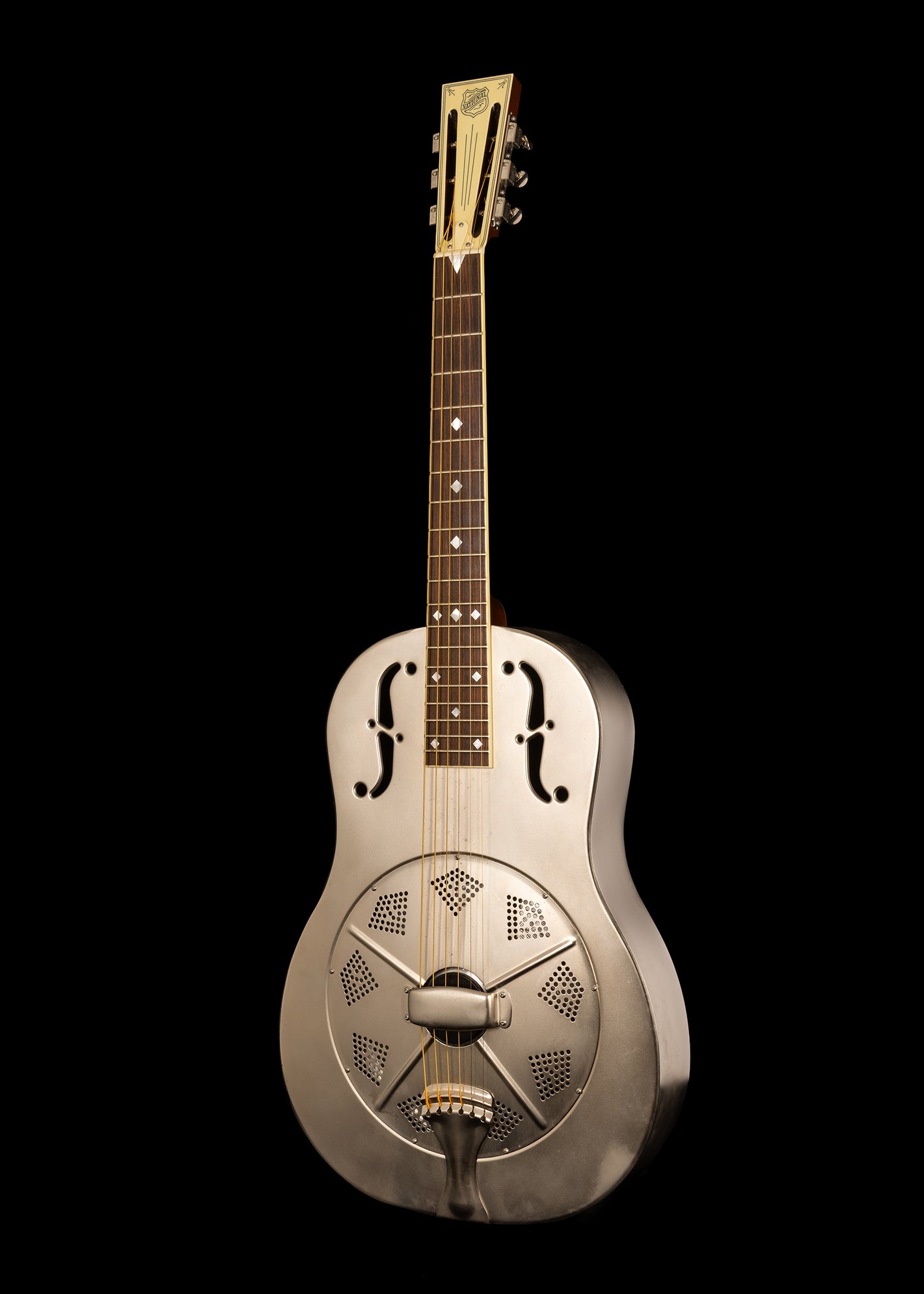 2004 National Resonator V.S. Delphi Deluxe