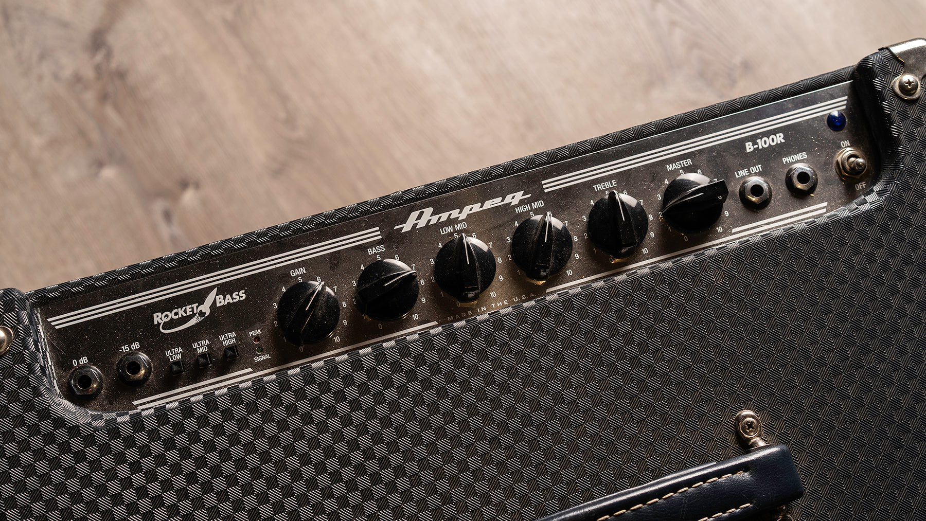 Ampeg Rocket Bass B-100R